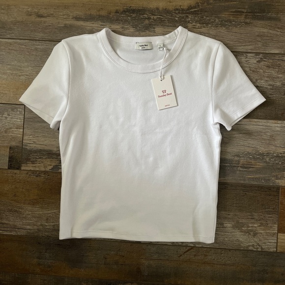 SUNDAY BEST | Little Ribbed Tee - Picture 3 of 3